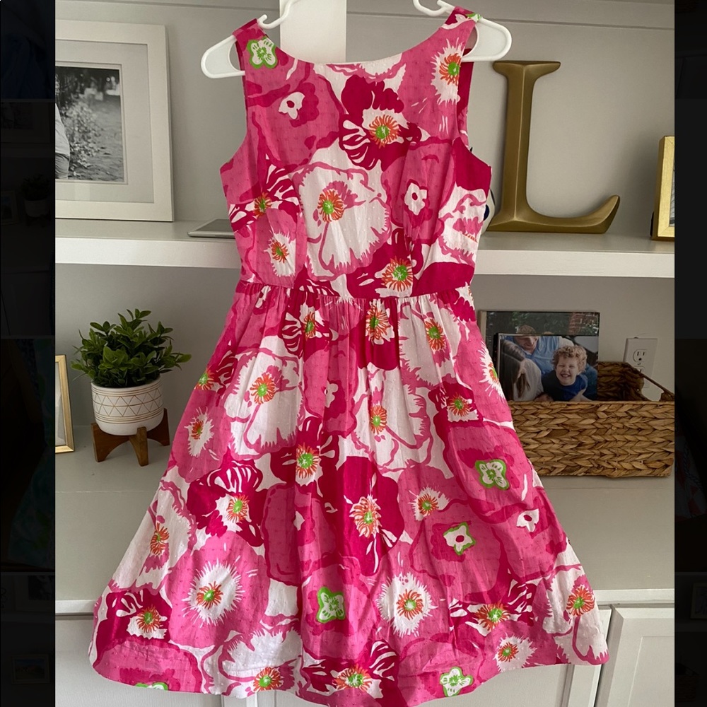 Lilly Pulitzer size 2